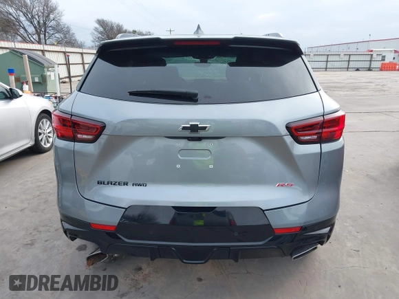 2025 Chevrolet Blazer RS с VIN 3GNKBKRS3SS124978, выставлен на аукционе IAAI как лот 41679182 с пробегом 3 532 миль миль и . История ставок и продаж доступна на DreamBid. Изображение 17.