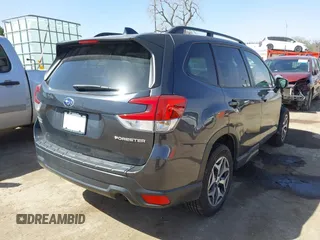 2019 Subaru Forester Premium with VIN JF2SKAEC8KH578574, listed as a IAAI auction lot 41806639 with 55,987 mi miles. Bid and sale history available at carsss.com. Image 4.