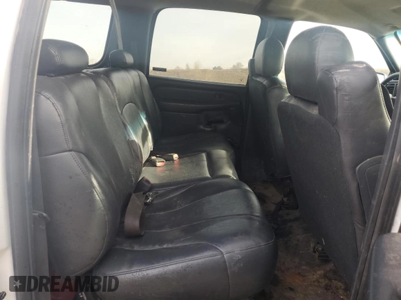 2001 Chevrolet Suburban LS with VIN 3GNGK26U31G110172, listed as a Copart auction lot 87319114 with 131,035 mi miles and Salvage Title. Bid and sale history available at carsss.com. Image 11.