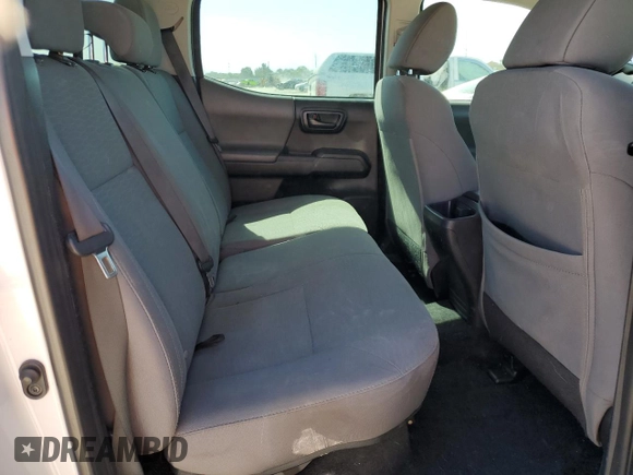 2017 Toyota Tacoma SR z VIN 5TFAX5GN9HX096597, wystawiony jako Copart lot #53504915 z przebiegiem 144 835 mil mil oraz Szkoda całkowita • Salvage title. Historia ofert i sprzedaży dostępna na DreamBid. Obrazek 10.