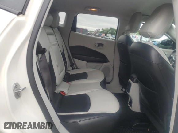 2020 Jeep Compass Limited z VIN 3C4NJDCB1LT122011, wystawiony jako Copart lot #55398525 z przebiegiem 73 460 mil mil oraz Szkoda całkowita • Salvage title. Historia ofert i sprzedaży dostępna na DreamBid. Obrazek 10.