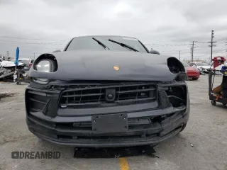 2025 Porsche Macan с VIN WP1AA2A56SLB02703, выставлен на аукционе Copart как лот 56119615 с пробегом 1 028 миль миль и Чистый • Clean title. История ставок и продаж доступна на DreamBid. Изображение 5.