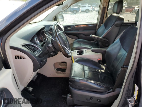 2013 Chrysler Town & Country Limited z VIN 2C4RC1GG1DR802026, wystawiony jako Copart lot #57834355 z przebiegiem 153 709 mil mil oraz Szkoda całkowita • Salvage title. Historia ofert i sprzedaży dostępna na DreamBid. Obrazek 7.