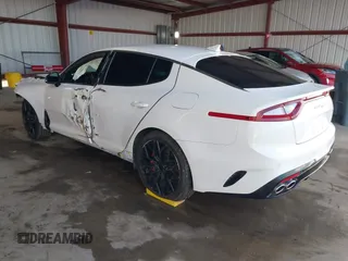 2018 Kia Stinger GT with VIN KNAE35LC7J6022637, listed as a IAAI auction lot 41621388 with 36,905 mi miles. Bid and sale history available at carsss.com. Image 3.
