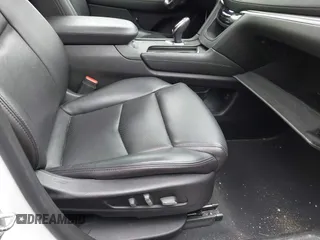 2019 Cadillac XT5 Luxury FWD with VIN 1GYKNCRS5KZ102659, listed as a IAAI auction lot 42309995 with 67,795 mi miles and . Bid and sale history available at DreamBid. Image 5.