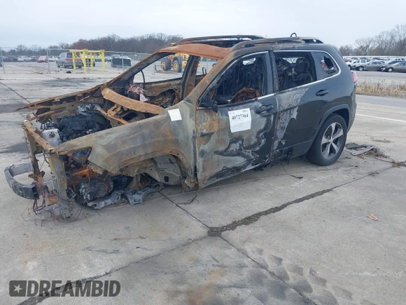 2019 Jeep Cherokee Limited with VIN 1C4PJMDN1KD292438, listed as a IAAI auction lot 40727364 with 93,678 mi miles. Bid and sale history available at carsss.com. Image 2.