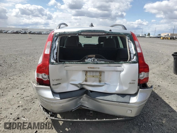 2005 Volvo V50 with VIN YV1MJ682752121203, listed as a Copart auction lot 53898685 with 173,348 mi miles and Salvage Title. Bid and sale history available at carsss.com. Image 6.