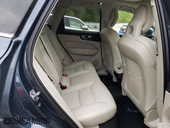 2018 Volvo XC60 Momentum with VIN YV4102RK9J1070478, listed as a Copart auction lot 57745925 with 128,872 mi miles and Salvage title. Bid and sale history available at DreamBid. Image 11.