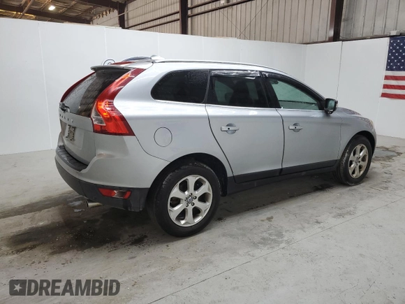 2013 Volvo XC60 3.2L with VIN YV4952DL4D2383652, listed as a Copart auction lot 54122265 with 133,516 mi miles and Clean title. Bid and sale history available at DreamBid. Image 3.