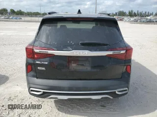 2022 Kia Seltos SX z VIN KNDETCA24N7253089, wystawiony jako Copart lot #53340025 z przebiegiem 20 981 mil mil oraz Szkoda całkowita • Salvage title. Historia ofert i sprzedaży dostępna na DreamBid. Obrazek 6.