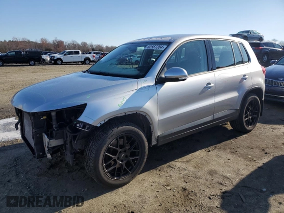 2013 Volkswagen Tiguan S z VIN WVGBV3AX6DW611477, wystawiony jako Copart lot #82567264 z przebiegiem 139 210 mil mil oraz Szkoda całkowita • Salvage title. Historia ofert i sprzedaży dostępna na DreamBid. Obrazek 1.