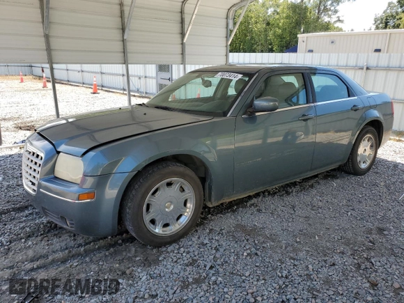 2005 Chrysler 300 Touring z VIN 2C3JA53G65H574021, wystawiony jako Copart lot #70073414 z przebiegiem 291 219 mil mil oraz Szkoda całkowita • Salvage title. Historia ofert i sprzedaży dostępna na DreamBid. Obrazek 1.