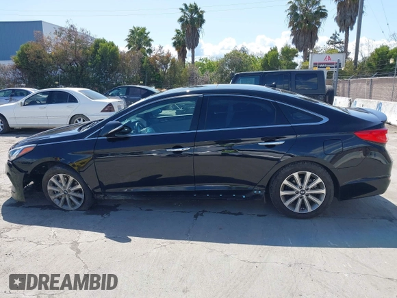 2016 Hyundai Sonata Sport with VIN 5NPE34AF8GH379592, listed as a IAAI auction lot 41964780 with 117,907 mi miles and . Bid and sale history available at DreamBid. Image 14.