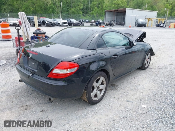 2007 Mercedes-Benz SLK 280 z VIN WDBWK54F87F139699, wystawiony jako IAAI lot #42199082 z przebiegiem 155 689 mil mil oraz . Historia ofert i sprzedaży dostępna na DreamBid. Obrazek 4.