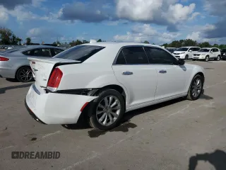 2019 Chrysler 300 Limited with VIN 2C3CCAKG6KH578031, listed as a Copart auction lot 71211053 with 91,428 mi miles and Salvage Title. Bid and sale history available at carsss.com. Image 3.
