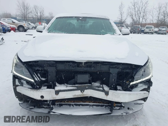 2018 Genesis G80 3.8L with VIN KMHGN4JE7JU253100, listed as a IAAI auction lot 41322591 with 76,266 mi miles. Bid and sale history available at carsss.com. Image 12.