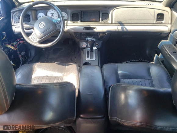 2003 Mercury Marauder with VIN 2MEHM75V13X612409, listed as a Copart auction lot 68095924 with 131,353 mi miles and Non Repairable. Bid and sale history available at carsss.com. Image 8.