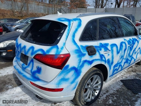 2015 Audi Q5 Premium with VIN WA1CFAFPXFA112288, listed as a IAAI auction lot 41610530 with 85,400 mi miles. Bid and sale history available at carsss.com. Image 6.
