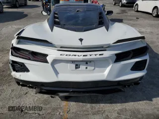 2020 Chevrolet Corvette 2LT with VIN 1G1Y72D45L5101896, listed as a Copart auction lot 43833635 with 8,226 mi miles and Salvage Title. Bid and sale history available at carsss.com. Image 6.