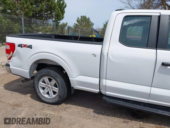 2022 Ford F-150 XL z VIN 1FTEX1EB8NKF26762, wystawiony jako IAAI lot #42217335 z przebiegiem 40 226 mil mil oraz . Historia ofert i sprzedaży dostępna na DreamBid. Obrazek 18.
