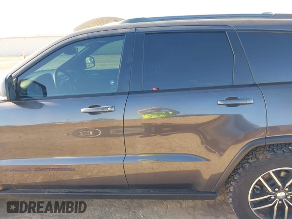 2018 Jeep Grand Cherokee Trailhawk with VIN 1C4RJFLT9JC244212, listed as a IAAI auction lot 41443469 with 77,953 mi miles and . Bid and sale history available at DreamBid. Image 15.