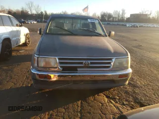 1993 Toyota T100 z VIN JT4VD10C5P0002752, wystawiony jako Copart lot #79648324 z przebiegiem 173 815 mil mil oraz Czysty tytuł • Clean title. Historia ofert i sprzedaży dostępna na DreamBid. Obrazek 5.