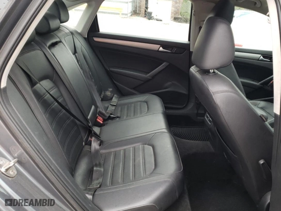 2015 Volkswagen Passat 1.8T Sport with VIN 1VWBT7A33FC119084, listed as a Copart auction lot 81329114 with 109,453 mi miles and Clean Title. Bid and sale history available at carsss.com. Image 10.