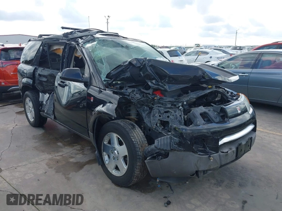 2005 Saturn VUE z VIN 5GZCZ63445S804199, wystawiony jako IAAI lot #39604225 z przebiegiem 132 819 mil mil oraz . Historia ofert i sprzedaży dostępna na DreamBid. Obrazek 1.