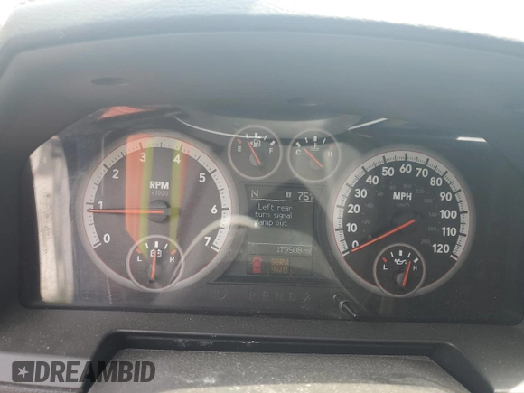 2010 Dodge 1500 SLT z VIN 1D7RV1CT9AS107239, wystawiony jako Copart lot #50496425 z przebiegiem 179 508 mil mil oraz Szkoda całkowita • Salvage title. Historia ofert i sprzedaży dostępna na DreamBid. Obrazek 9.