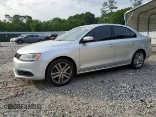 2011 Volkswagen Jetta SE с VIN 3VWDX7AJ7BM303951, выставлен на аукционе Copart как лот 54206475 с пробегом 181 220 миль миль и Списание • Salvage title. История ставок и продаж доступна на DreamBid. Изображение 1.