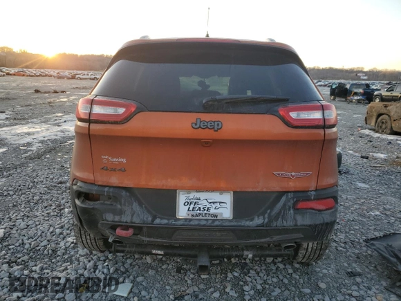 2016 Jeep Cherokee Trailhawk with VIN 1C4PJMBSXGW286822, listed as a Copart auction lot 42823545 with 66,898 mi miles and Salvage title. Bid and sale history available at DreamBid. Image 6.