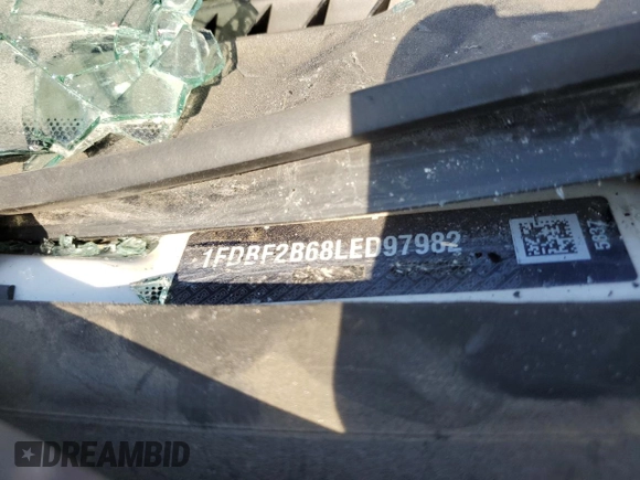 2020 Ford Super Duty F-250 SRW XL with VIN 1FDBF2B68LED97982, listed as a Copart auction lot 41176004 with 32,028 mi miles and Salvage Title. Bid and sale history available at carsss.com. Image 12.