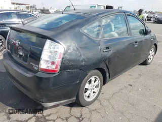 2007 Toyota Prius with VIN JTDKB20U273295502, listed as a IAAI auction lot 41361511 with 200,378 mi miles. Bid and sale history available at carsss.com. Image 4.