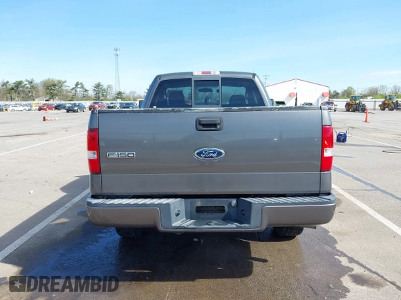 2004 Ford F-150 XL z VIN 1FTRF12W24NC11903, wystawiony jako IAAI lot #42092090 z przebiegiem 236 732 mil mil oraz . Historia ofert i sprzedaży dostępna na DreamBid. Obrazek 16.