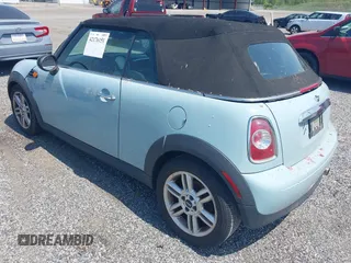 2014 MINI Convertible с VIN WMWZN3C51ET569556, выставлен на аукционе IAAI как лот 42176151 с пробегом 158 846 миль миль и . История ставок и продаж доступна на DreamBid. Изображение 3.