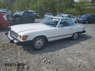 1984 Mercedes-Benz 380 with VIN WDBBA45A5EA013888, listed as a Copart auction lot 67638494 with 110,811 mi miles and Clean Title. Bid and sale history available at carsss.com. Image 1.