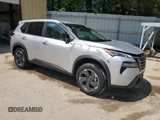 2025 Nissan Rogue SV with VIN 5N1BT3BA5SC813290, listed as a Copart auction lot 53841205 with 8,416 mi miles and Salvage Title. Bid and sale history available at DreamBid. Image 4.