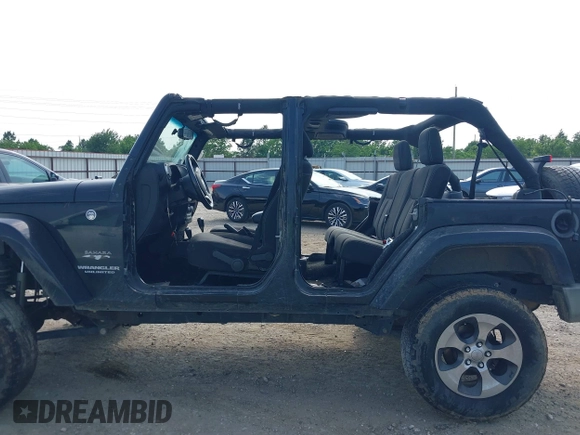 2016 Jeep Wrangler Unlimited Sahara with VIN 1C4BJWEG8GL333876, listed as a IAAI auction lot 42314351 with 163,889 mi miles and . Bid and sale history available at DreamBid. Image 14.