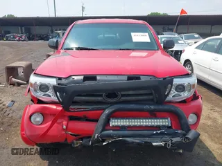 2006 Toyota Tacoma PreRunner z VIN 5TEJU62N66Z290418, wystawiony jako IAAI lot #42423060 z przebiegiem 185 797 mil mil oraz . Historia ofert i sprzedaży dostępna na DreamBid. Obrazek 12.