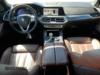 2019 BMW X5 xDrive40i with VIN 5UXCR6C59KLK82555, listed as a Copart auction lot 50211965 with 40,680 mi miles and Salvage Title. Bid and sale history available at carsss.com. Image 8.