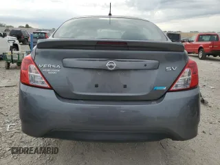 2016 Nissan Versa S z VIN 3N1CN7AP7GL851795, wystawiony jako Copart lot #60544815 z przebiegiem 78 812 mil mil oraz Szkoda całkowita • Salvage title. Historia ofert i sprzedaży dostępna na DreamBid. Obrazek 6.