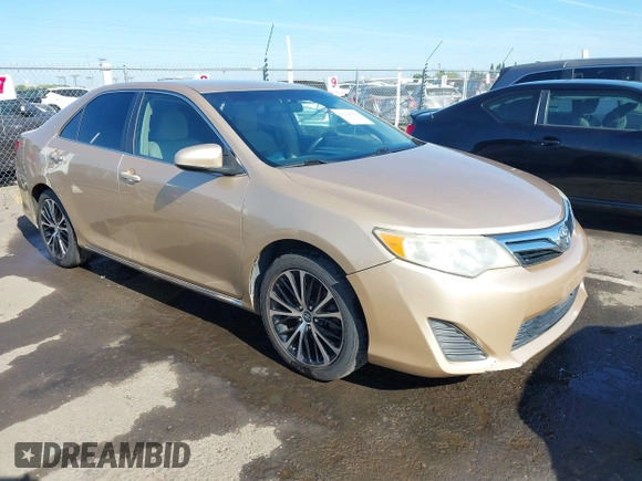 2012 Toyota Camry L z VIN 4T1BF1FK1CU040036, wystawiony jako IAAI lot #42228569 z przebiegiem 220 474 mil mil oraz . Historia ofert i sprzedaży dostępna na DreamBid. Obrazek 1.