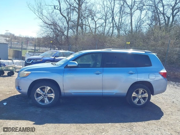 2008 Toyota Highlander Sport with VIN JTEES43A182018322, listed as a IAAI auction lot 41875125 with NaN miles. Bid and sale history available at carsss.com. Image 14.