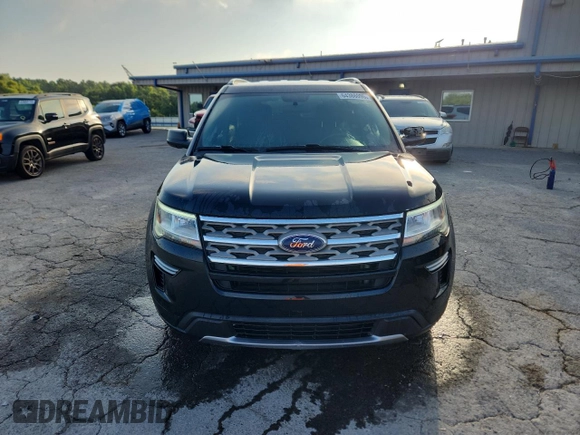 2018 Ford Explorer XLT z VIN 1FM5K7D84JGA30230, wystawiony jako Copart lot #64386095 z przebiegiem 114 596 mil mil oraz Czysty tytuł • Clean title. Historia ofert i sprzedaży dostępna na DreamBid. Obrazek 5.