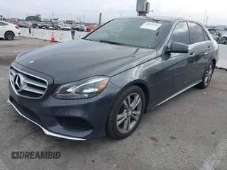 2014 Mercedes-Benz E-Class E 250 BlueTEC Luxury with VIN WDDHF0EB6EA942847, listed as a IAAI auction lot 41631294 with 48,650 mi miles. Bid and sale history available at carsss.com. Image 17.