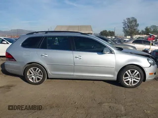 2011 Volkswagen Jetta TDI with VIN 3VWML7AJ3BM609296, listed as a IAAI auction lot 41410838 with 139,369 mi miles and . Bid and sale history available at DreamBid. Image 13.