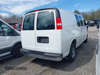 2021 GMC Savana Cargo Van with VIN 1GTW7AF72M1191484, listed as a IAAI auction lot 41835496 with 71,760 mi miles. Bid and sale history available at carsss.com. Image 4.