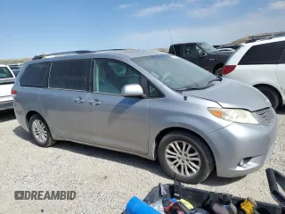 2012 Toyota Sienna XLE AAS z VIN 5TDYK3DC5CS251052, wystawiony jako Copart lot #63633905 z przebiegiem 204 013 mil mil oraz Czysty tytuł • Clean title. Historia ofert i sprzedaży dostępna na DreamBid. Obrazek 4.