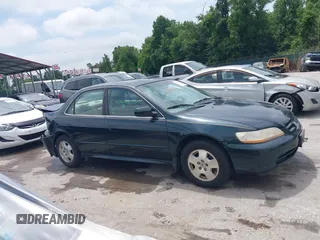 2001 Honda Accord EX с VIN 1HGCG16531A015929, выставлен на аукционе IAAI как лот 42362931 с пробегом 216 074 миль миль и . История ставок и продаж доступна на DreamBid. Изображение 13.