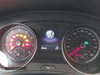2019 Volkswagen Atlas SE с VIN 1V2DR2CA1KC591124, выставлен на аукционе IAAI как лот 42111572 с пробегом 40 430 миль миль и . История ставок и продаж доступна на DreamBid. Изображение 7.